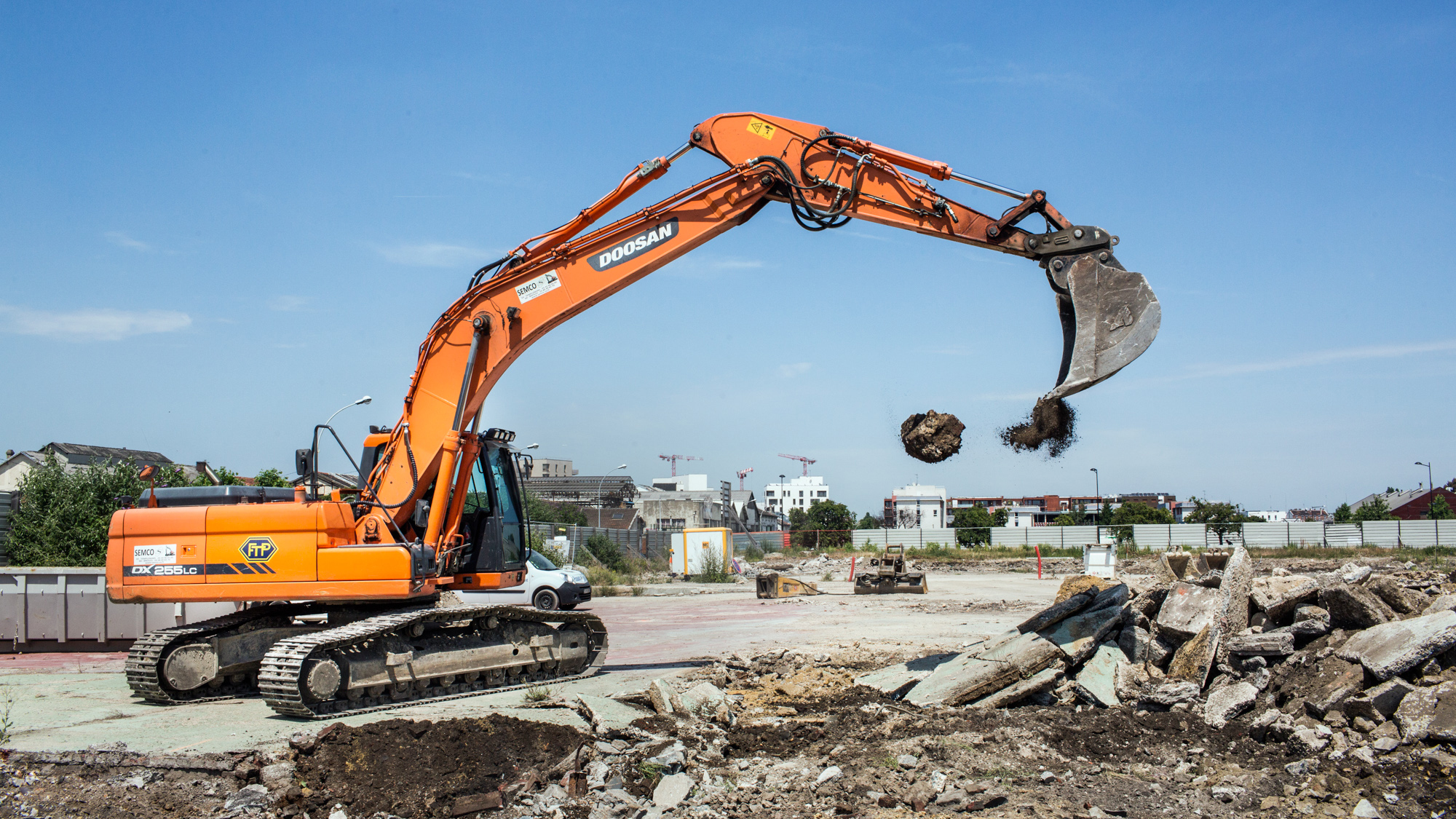 La dépollution du terrain de l'Humathèque
